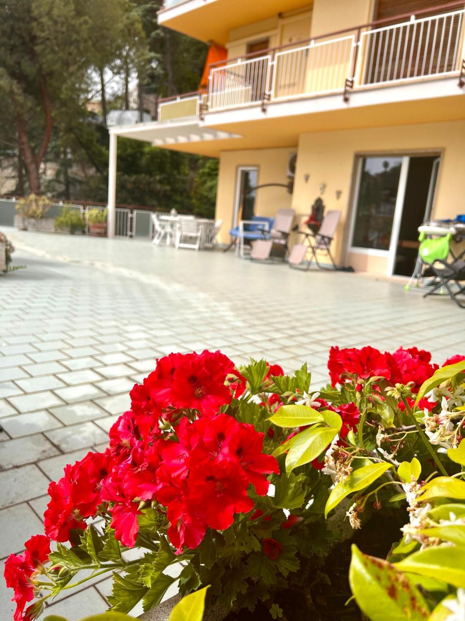 Sanremo Apartment Free Parking And Air Conditioner Buitenkant foto
