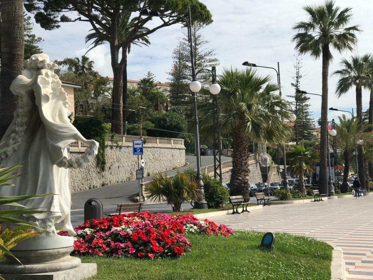Sanremo Apartment Free Parking And Air Conditioner Buitenkant foto
